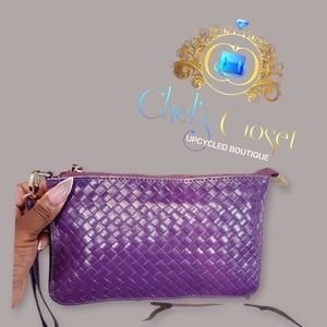 PURPLE LEATHER WRISTLET 💜